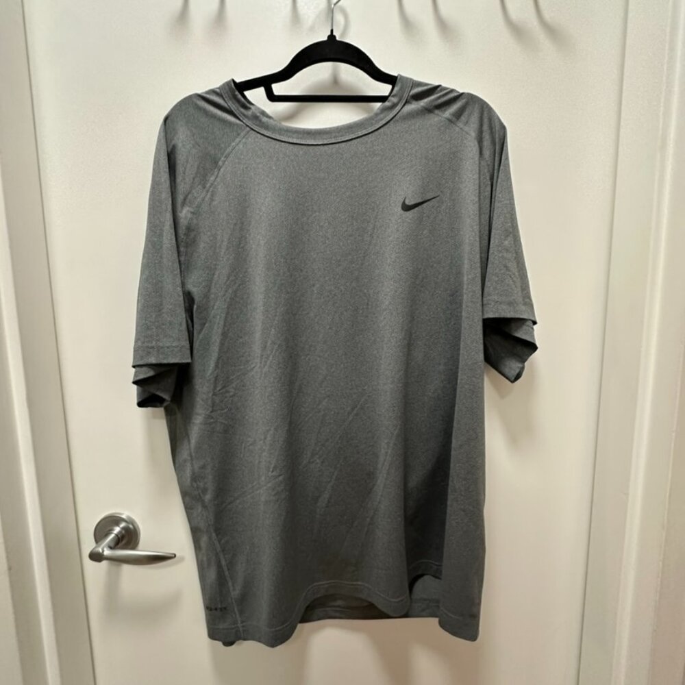 Nike Dri-Fit Men's Shirt in Dark Grey - Size XL